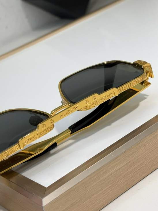 Picture of Hublot Sunglasses _SKUfw68373340fw